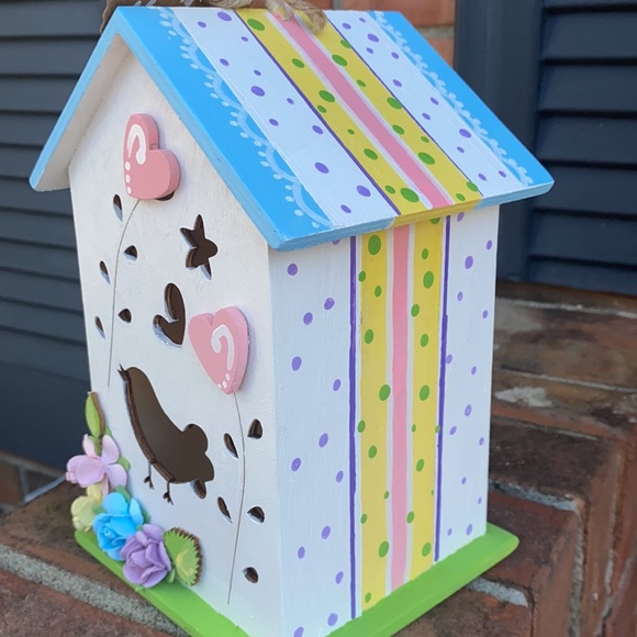 SPRING IS HERE 🌸Handpainted Decorative Birdhouse “Spring Harmony” - Picture 2 of 8